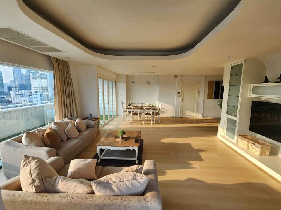 Spacious 2-bedroom, 2-bathroom penthouse at Sathorn Happyland Condo, 164 sqm, stunning views, cat-friendly, near BTS Saint Louis and Chong Nonsi.