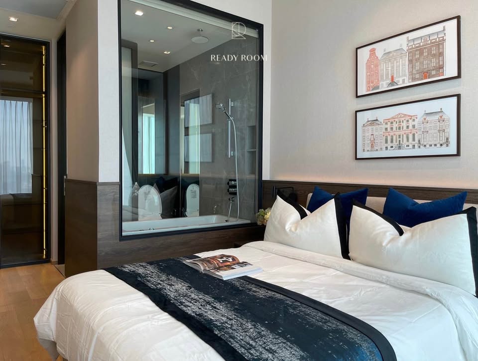 Luxury 2-bed, 2-bath combined unit at 28 Chidlom. 86 sqm, 24th floor, fully furnished, BTS Chidlom nearby. For sale 44M THB. Prime Bangkok location.