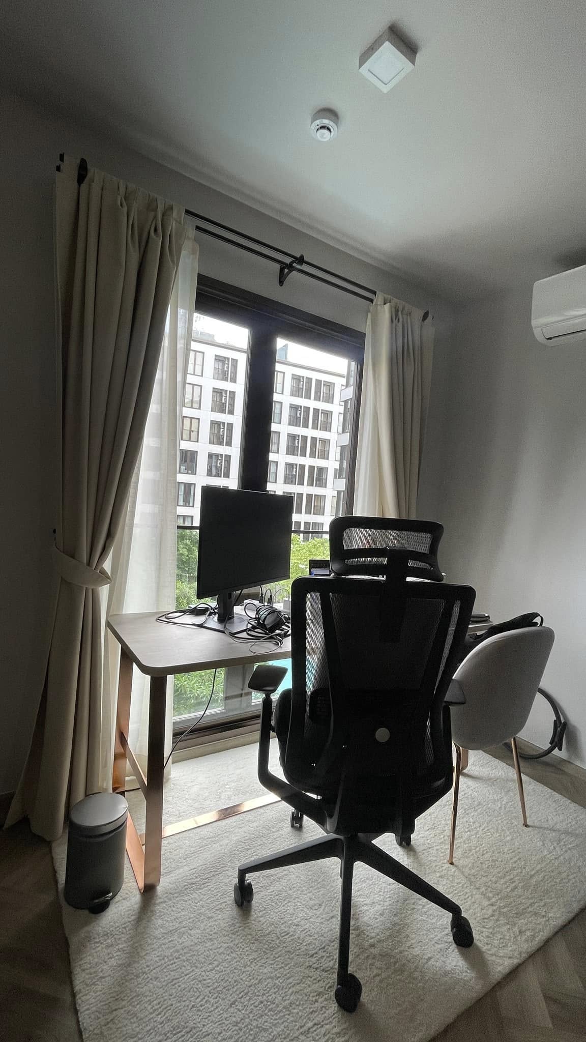 1-bedroom plus condo at Chapter Thonglor 25, 47 sqm, fully furnished with modern design, near BTS Thonglor, featuring premium facilities and elegant interiors.