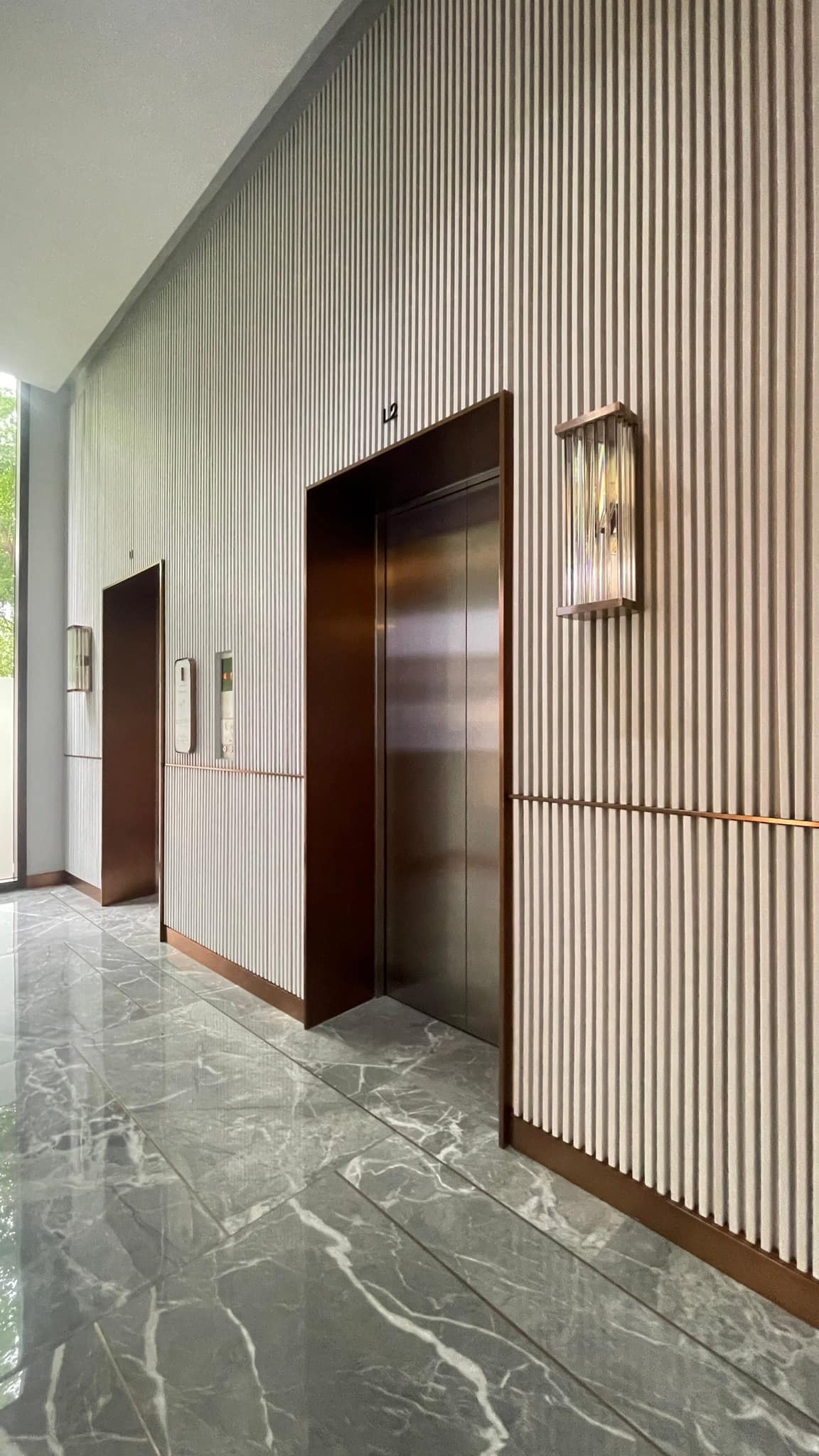 1-bedroom plus condo at Chapter Thonglor 25, 47 sqm, fully furnished with modern design, near BTS Thonglor, featuring premium facilities and elegant interiors.