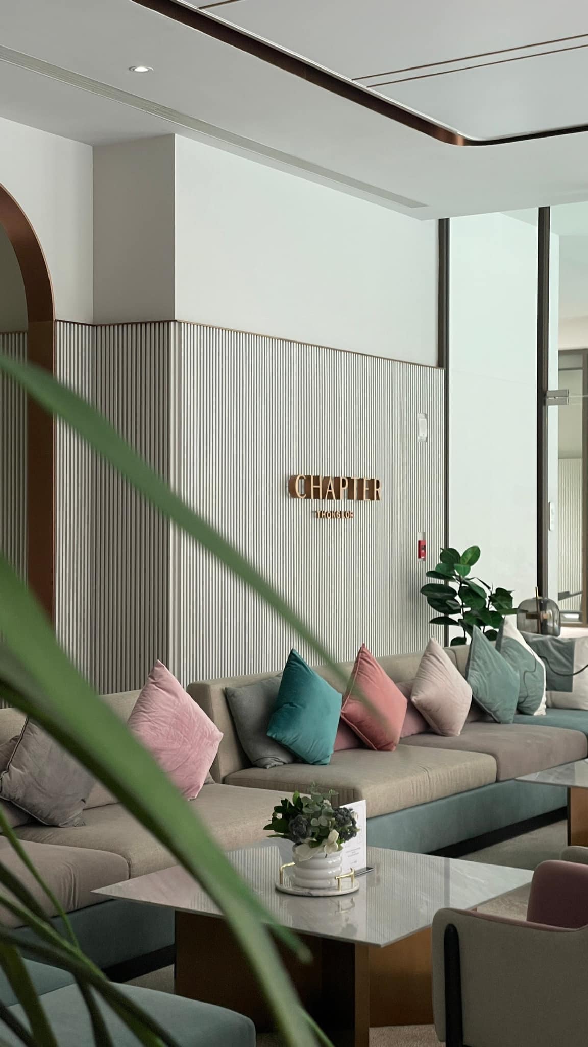 1-bedroom plus condo at Chapter Thonglor 25, 47 sqm, fully furnished with modern design, near BTS Thonglor, featuring premium facilities and elegant interiors.