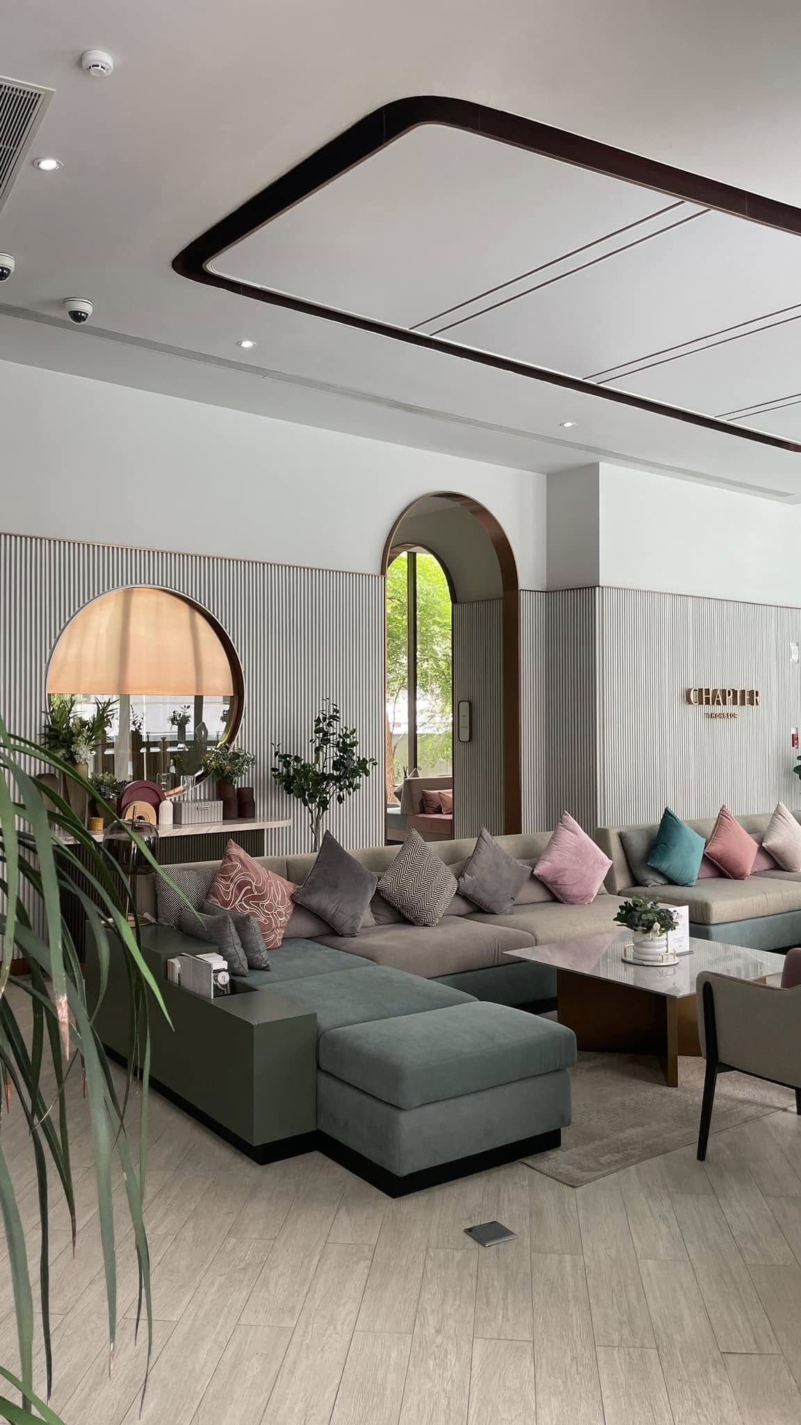1-bedroom plus condo at Chapter Thonglor 25, 47 sqm, fully furnished with modern design, near BTS Thonglor, featuring premium facilities and elegant interiors.
