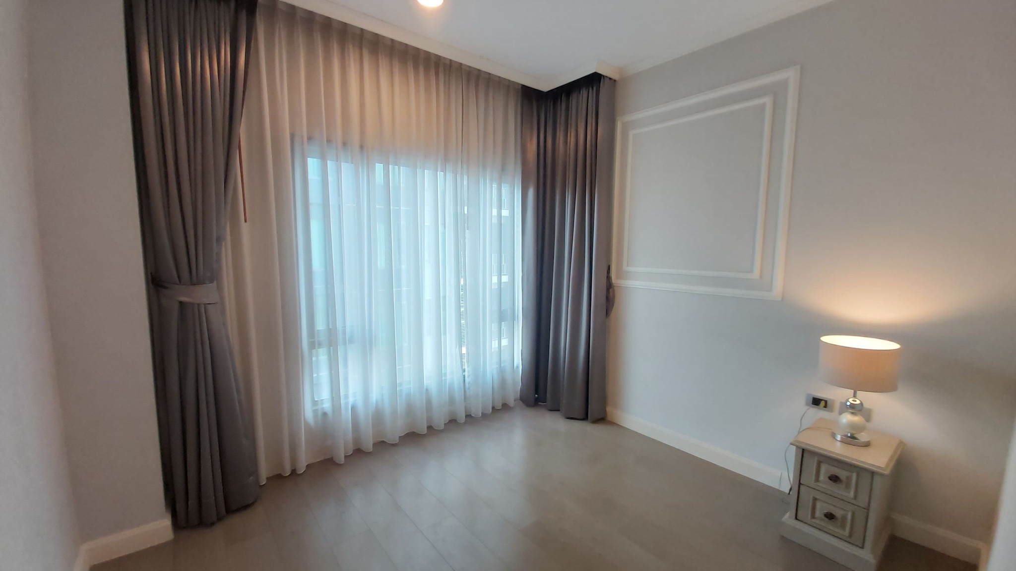2-Bedroom, 2-Bathroom, 79sqm The Crest Sukhumvit 34, Rent 60K or Sale 16-20M THB, Near BTS Thonglor