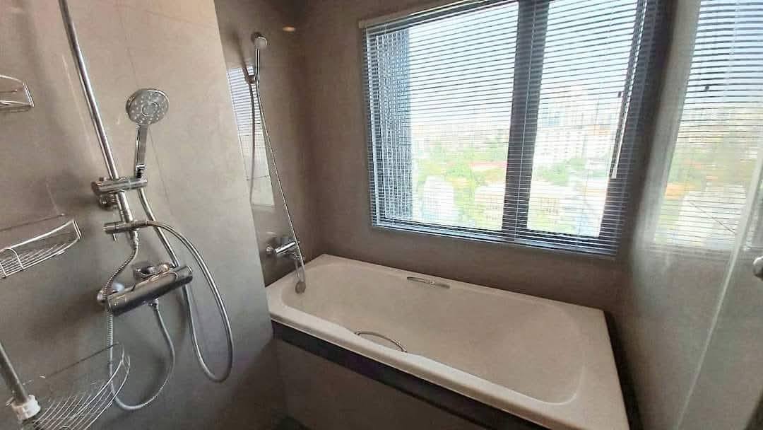 2-Bedroom, 2-Bathroom, 79sqm The Crest Sukhumvit 34, Rent 60K or Sale 16-20M THB, Near BTS Thonglor