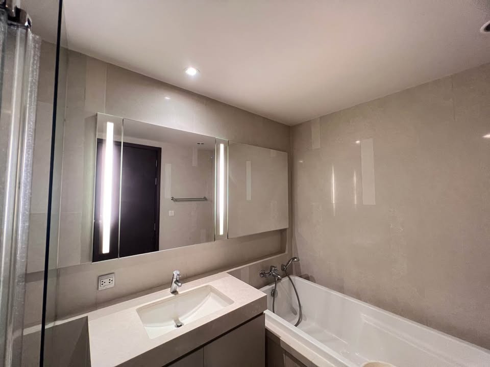 Elegant 3-bedroom condo in Quattro By Sansiri, Bangkok, featuring modern interiors and panoramic city views.