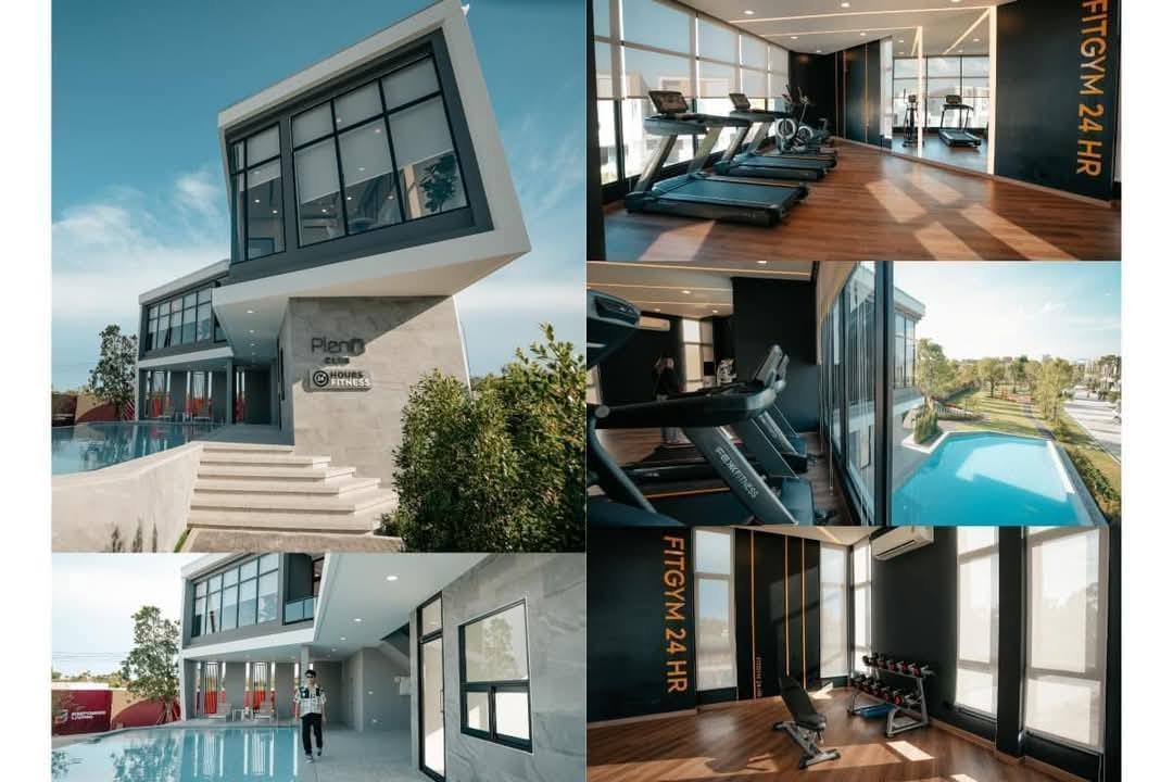 Exterior view of a modern 3-bedroom townhome in Grande Pleno Sukhumvit-Bangna.