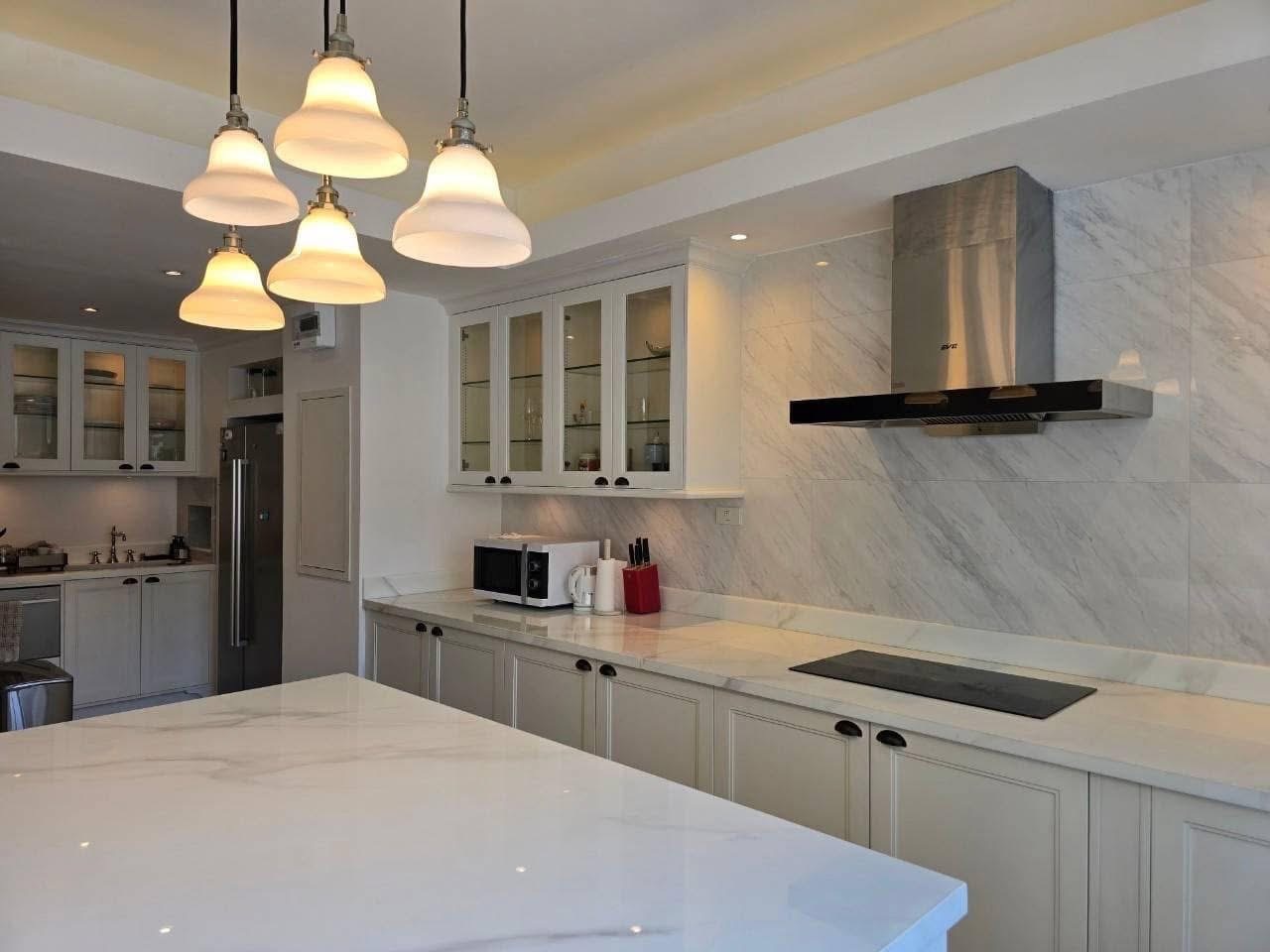 Spacious 3-Bedroom Townhome for Rent in Sukhumvit 49 – Ideal for Families or Home Office