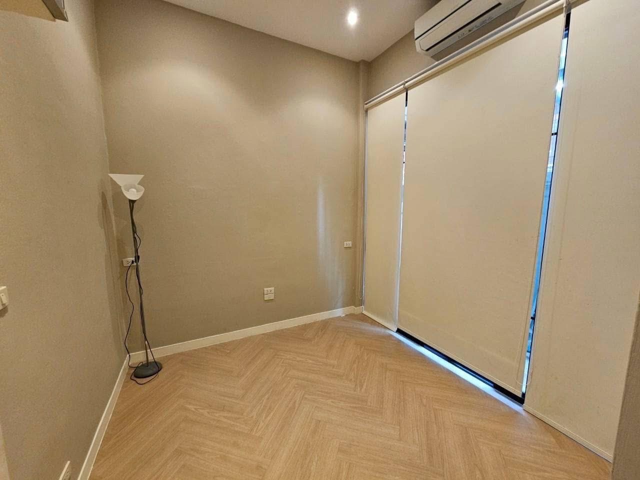 Spacious 3-Bedroom Townhome for Rent in Sukhumvit 49 – Ideal for Families or Home Office