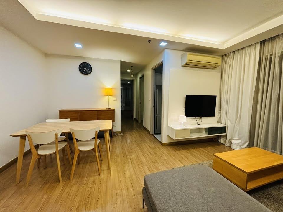 Spacious 2-bedrooms 2-bathrooms 67 sqm condo at Thru Thonglor for sale at 6.5M THB. Prime location near MRT Phetchaburi.