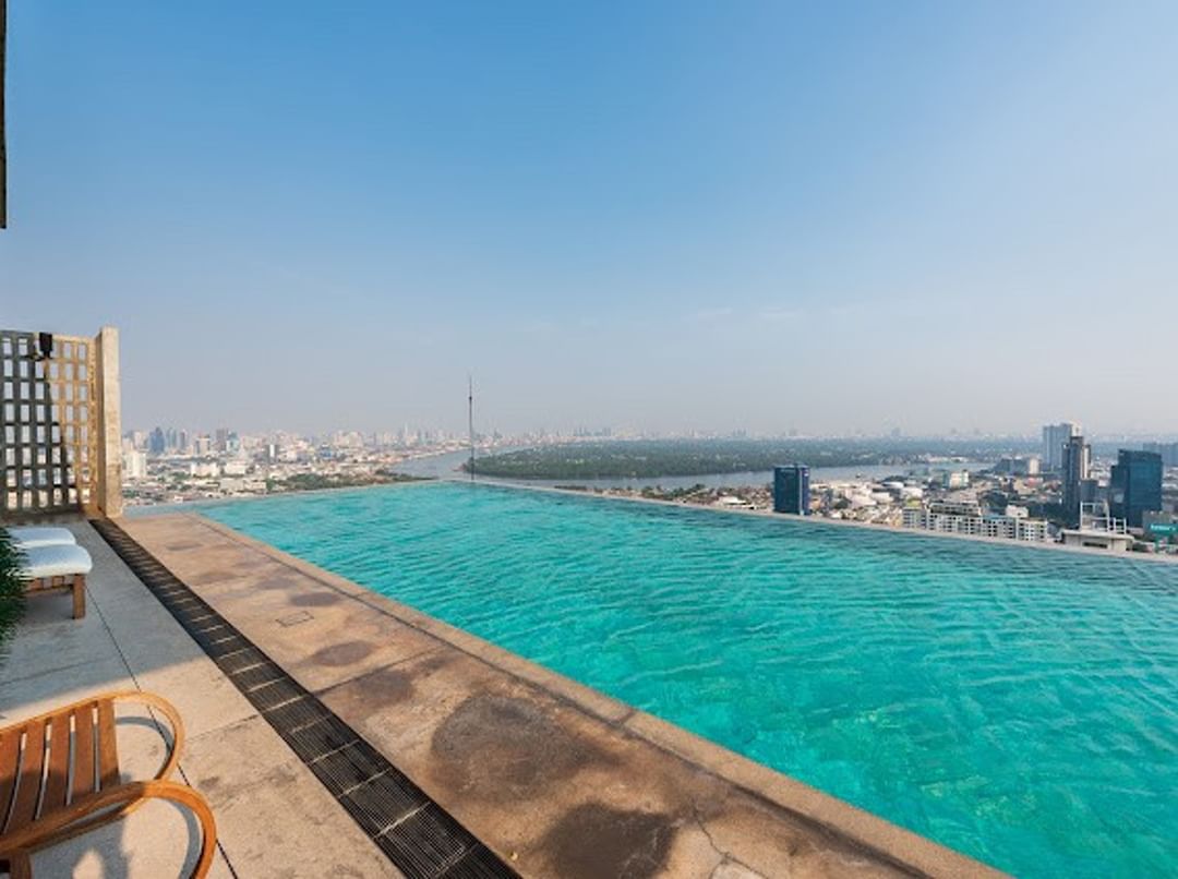 Luxurious 5-bed 4.5-bath 562.35 sqm duplex at Windshell Naradhiwas. High-floor loft-style living with private elevator. Contact us today!