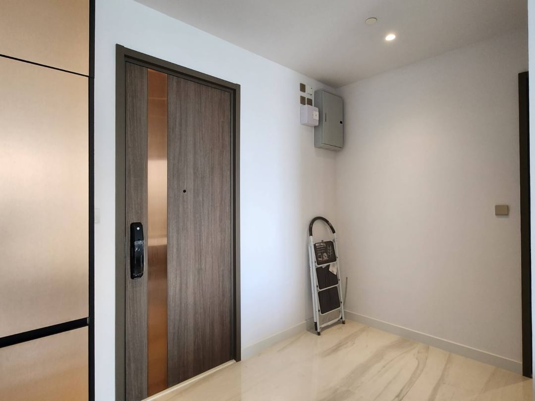 Luxurious 2-bed, 2-bath condo at Supalai Icon Sathorn, 93 sqm, pool view, fully furnished. Prime Sathorn location. Rent 100K THB. Contact us today!