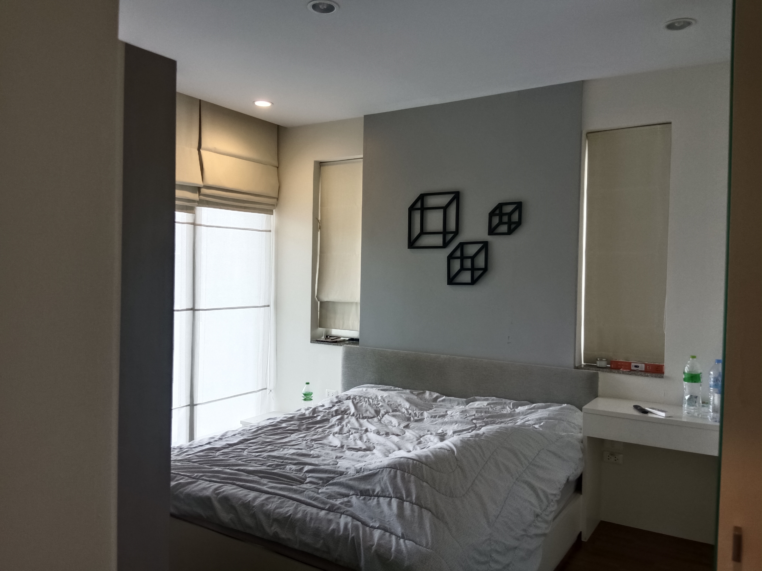 2-bed, 2-bath condo at Supalai Premier Place Asoke, 85 sqm, north-facing, fully furnished. Rent 38K THB. Prime Asoke location. Contact us today!