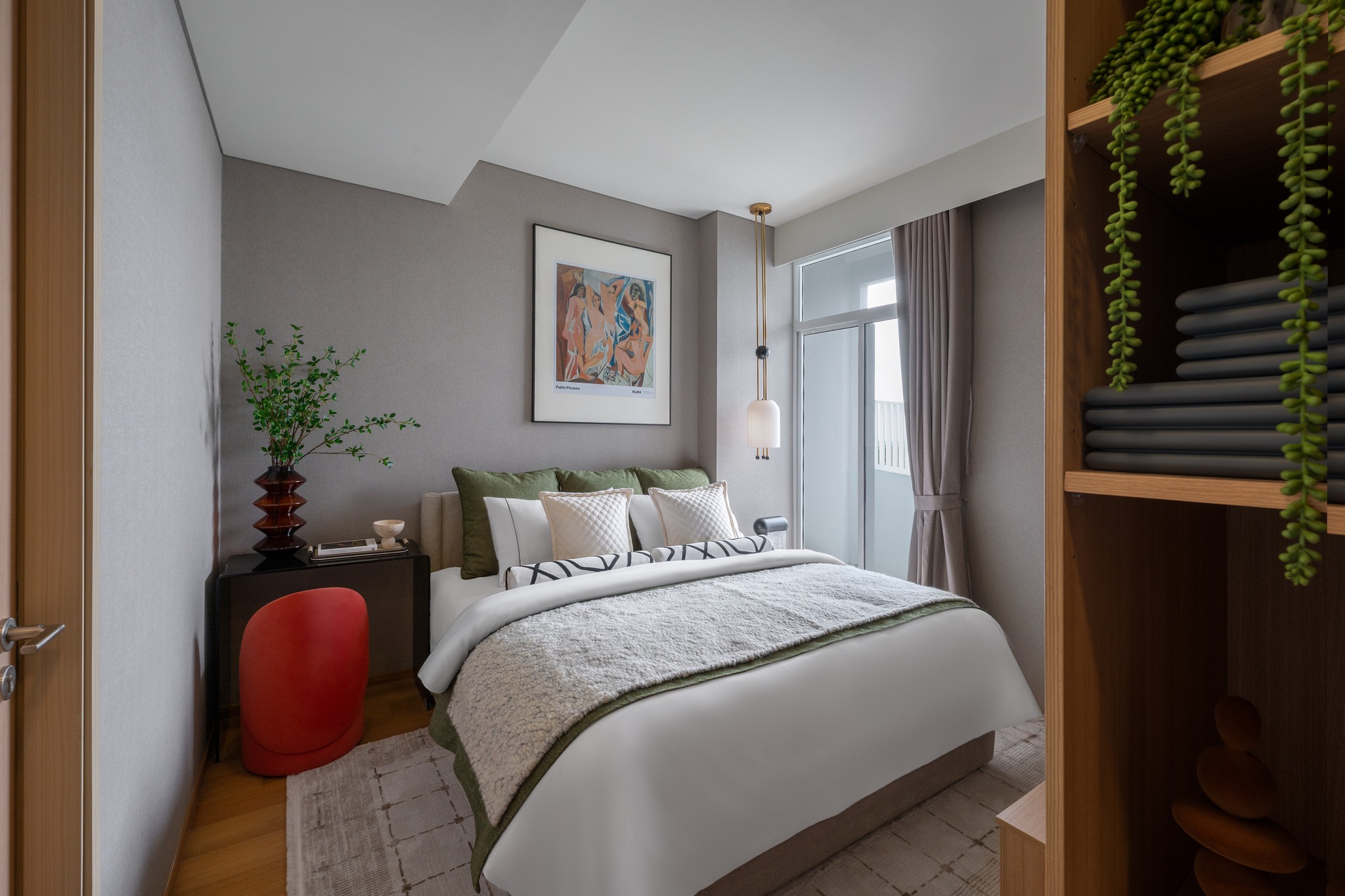 Luxury 3-bed 3-bath penthouse at Siamese Exclusive Sukhumvit 42, 89 sqm, fully furnished, near BTS Ekkamai, for sale at 27MB.