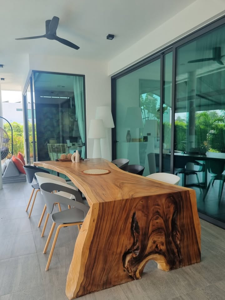 Stunning 4-bedroom pool villa in Soi 112, Hua Hin for sale. Solar power system, private saltwater pool, and resort-style amenities. Price: 15,000,000 THB.