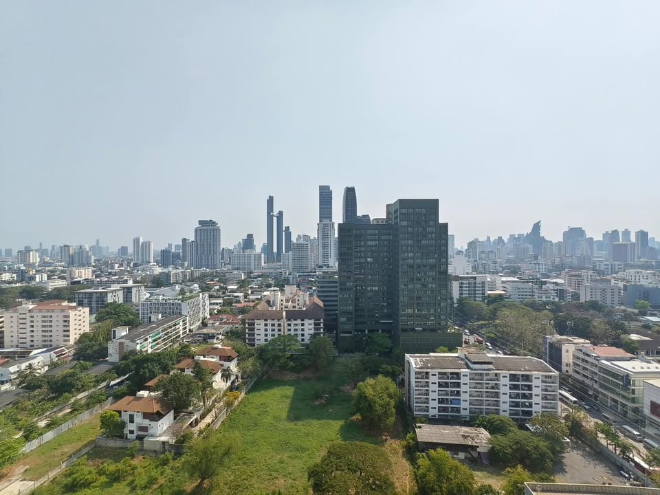 2-Bedrooms 3-Bathrooms 125 sqm condo at The Monument Thong Lo for Rent 150,000 THB/Month or For Sale 39.5M THB. Pet-friendly, city views, private lift.