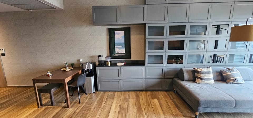 2-Bedroom, 1-Bathroom Condo for Rent at The Lofts Asoke, 75 sqm, ฿65,000/month, Fully Furnished, Near Phetchaburi MRT, Modern Living in Sukhumvit 21, Available Now.