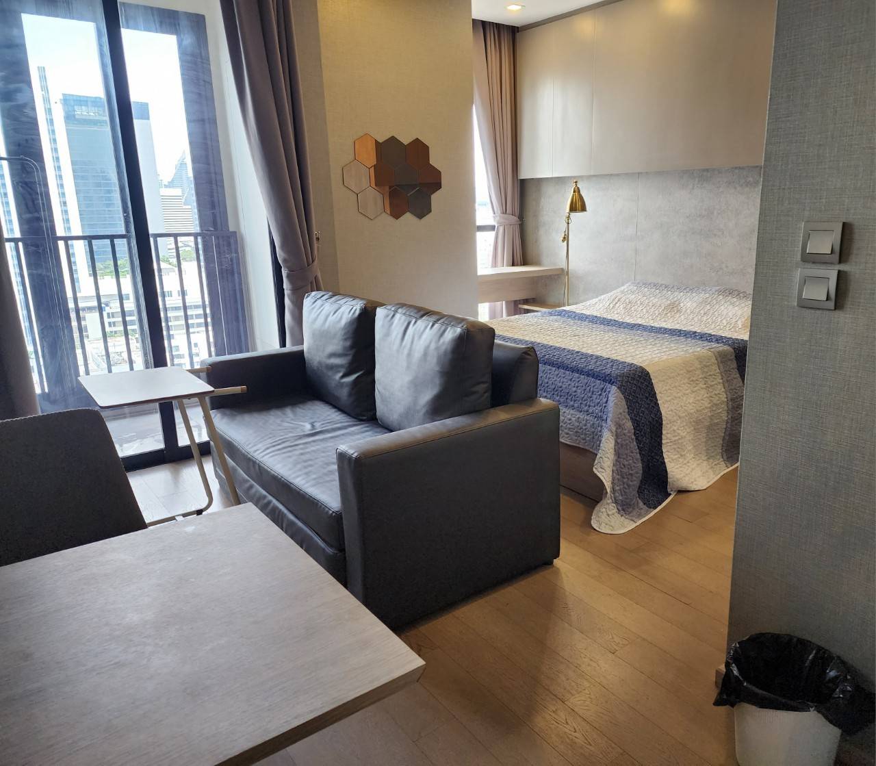 1-Bedroom, 1-Bathroom Condo for Rent at Ashton Asoke, 32 sqm, ฿30,000/month, Fully Furnished, Near Asoke BTS/MRT, Luxury Living in Sukhumvit, Available Now.