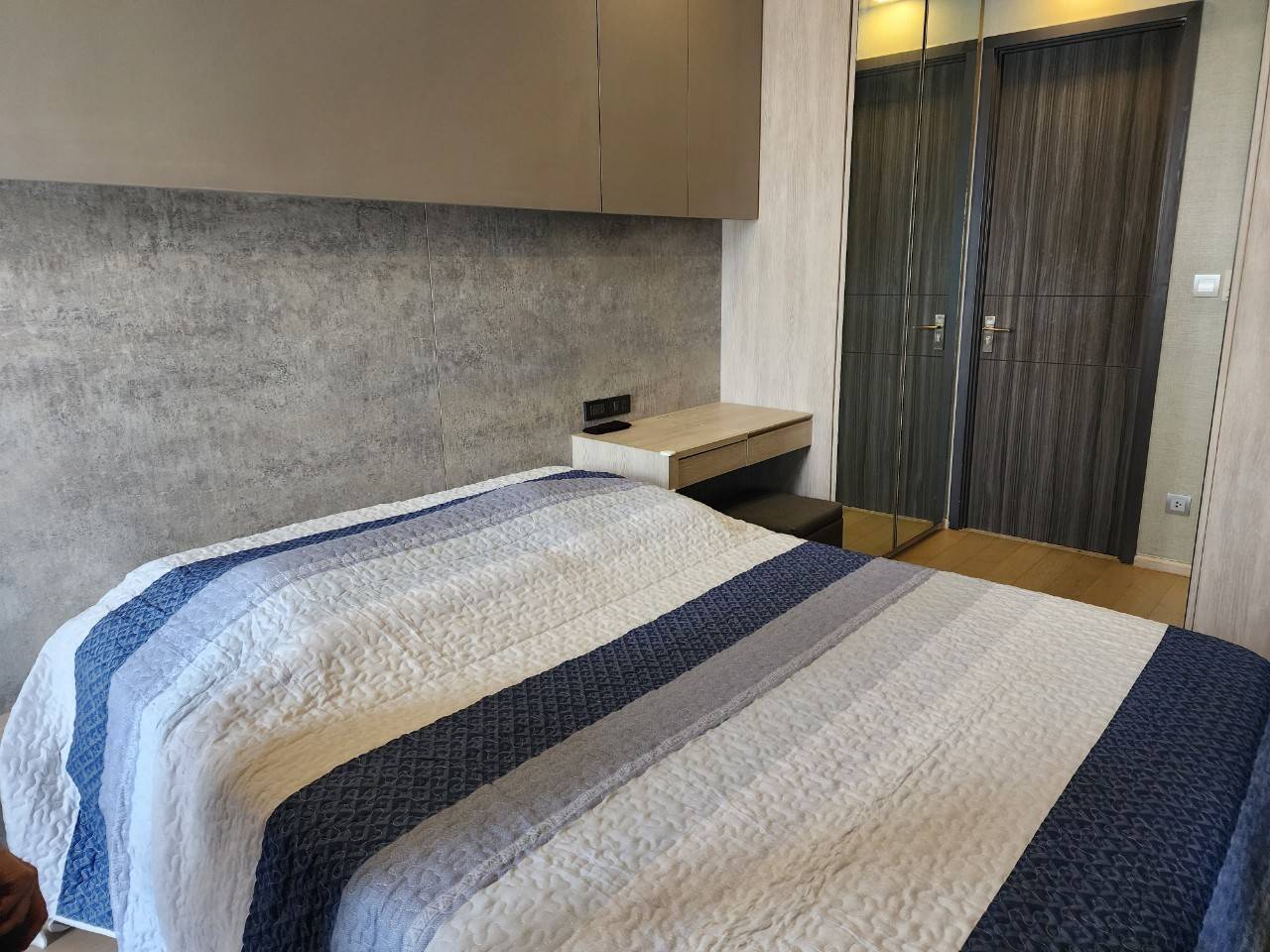 1-Bedroom, 1-Bathroom Condo for Rent at Ashton Asoke, 32 sqm, ฿30,000/month, Fully Furnished, Near Asoke BTS/MRT, Luxury Living in Sukhumvit, Available Now.
