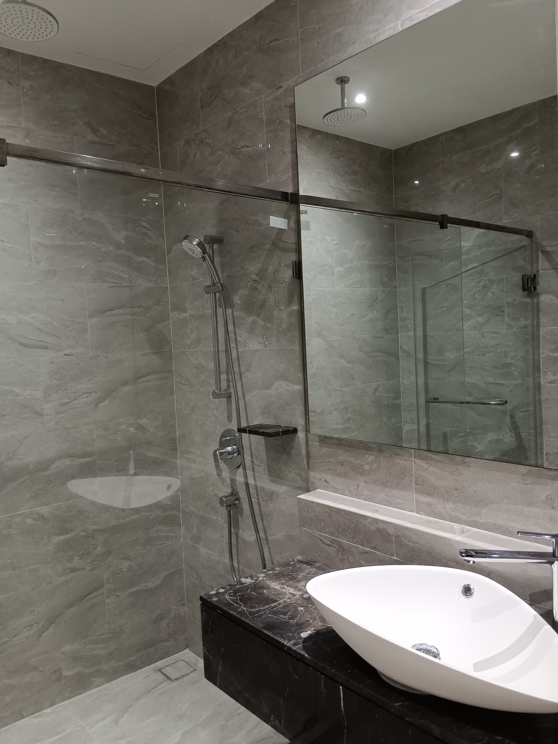 1-Bedroom, 1-Bathroom Condo for Rent at Ashton Asoke Rama 9, 38 sqm, ฿32,000/month, Fully Furnished, Near Asoke & Rama 9 MRT, Modern Living in Bangkok.