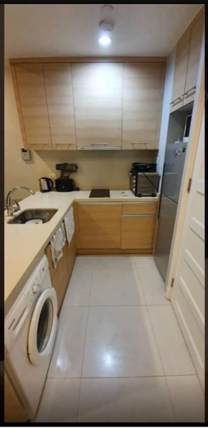 Luxury 1-bed 53 SQM condo at Aguston Sukhumvit 22. Rent 32K/month or buy for 7.5M THB. High floor, premium facilities. Contact now for a viewing!