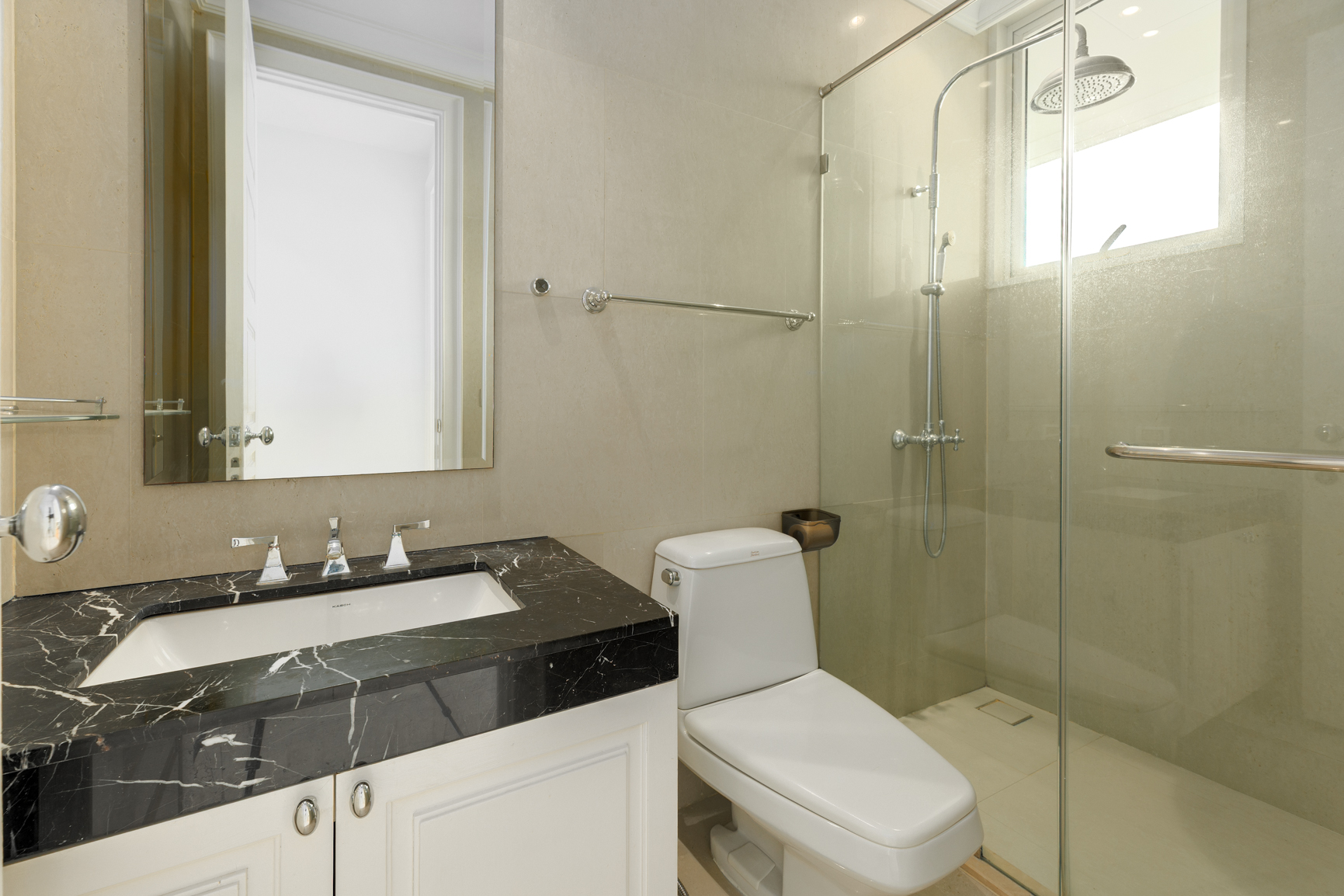 2-BR, 2-Bath, 111.33 sqm Condo at Royce Private Residences Sukhumvit 31, BTS Phrom Phong – For Sale at ฿20.5M