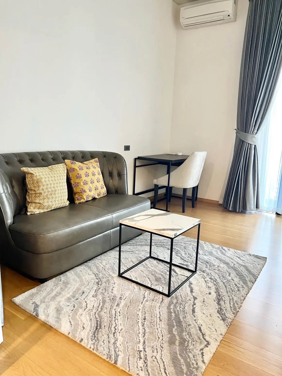 3-Bedroom, 2-Bathroom Condo for Rent, 117 SQM at Siamese Exclusive 31, 90,000 THB/Month, Near Phrom Phong BTS, Sukhumvit – Luxury Living in Bangkok