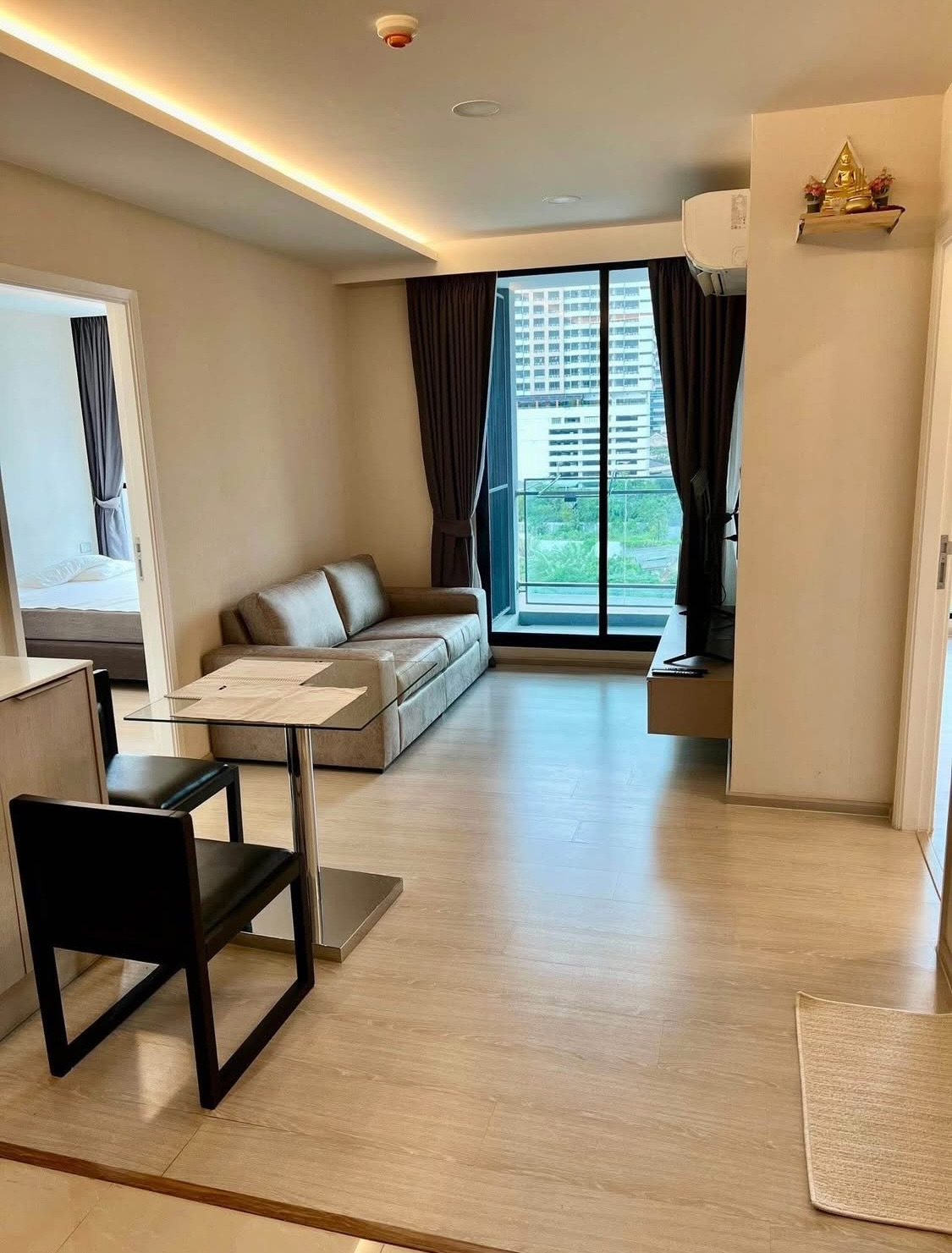 2-Bed 2-Bath 59 sqm Condo for Rent 31K THB at Vtara Sukhumvit 36 Near BTS Thonglor