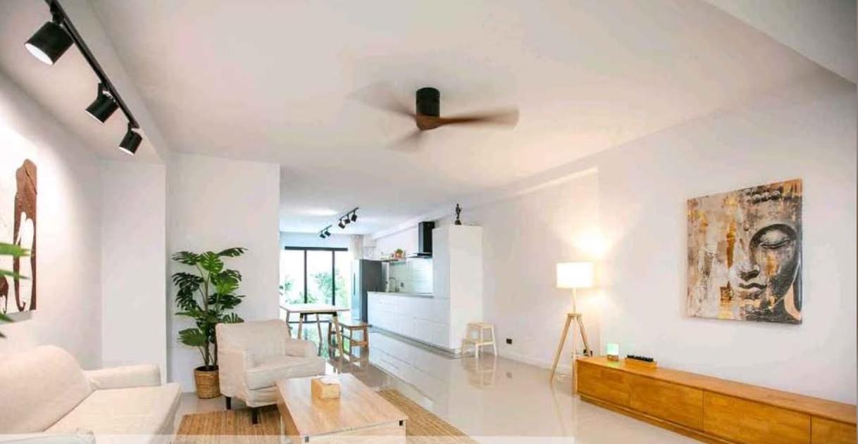5-Bed 4-Bath 240 sqm Townhouse at Areeya Mandarina Sukhumvit 77 near BTS On Nut for Rent 70K THB/month