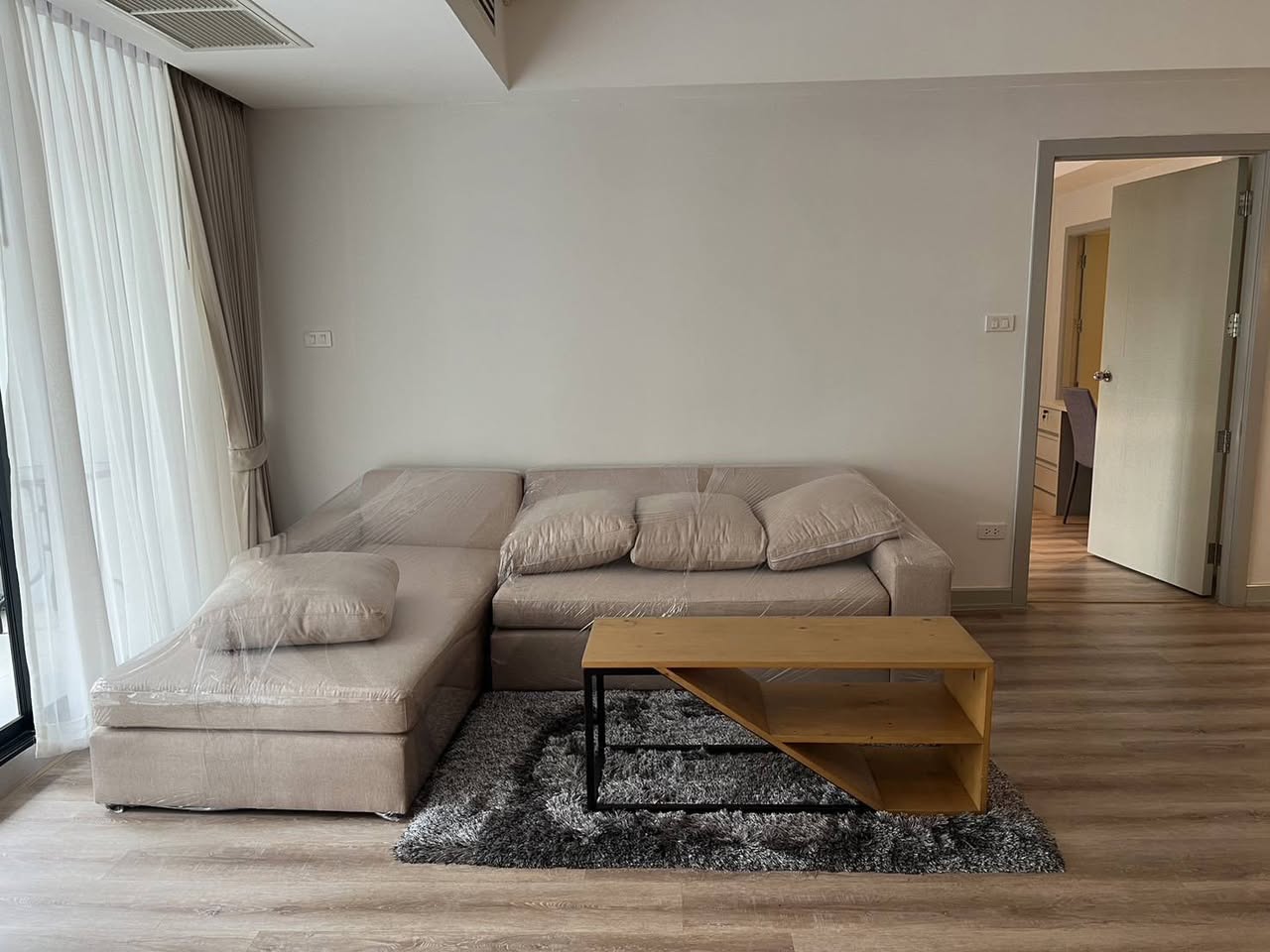 2-Bed 2-Bath 160 sqm Villa Bajaj Condo near BTS Asoke MRT Sukhumvit for Rent 85K THB