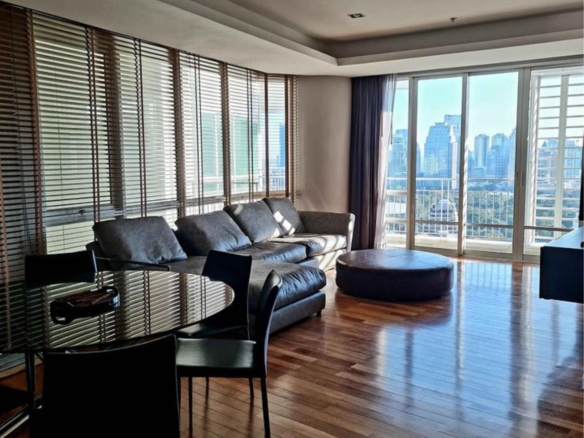 Baan Radjaprasong 2 bedrooms rent