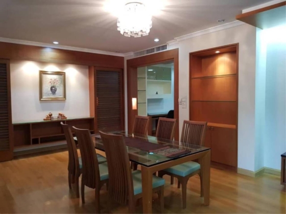 3 bedrooms 4 bathrooms the cadogan private residence rent