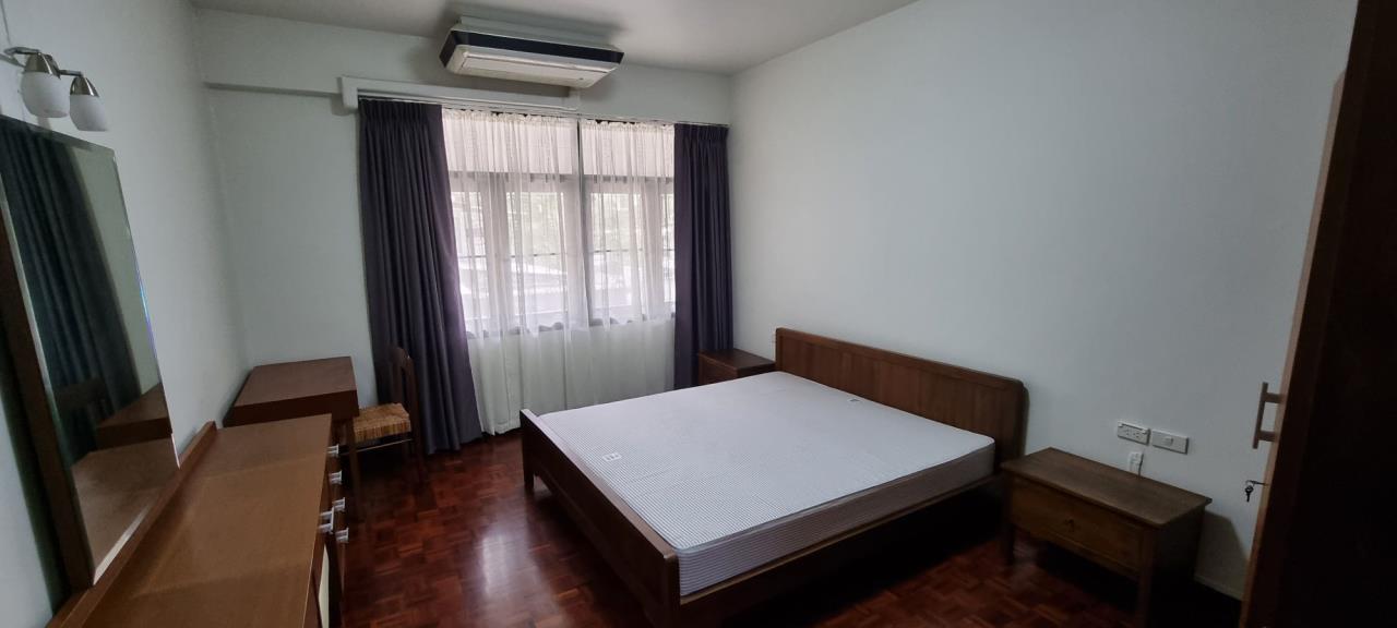 2 bedrooms 2 bathrooms at white mansion for rent
