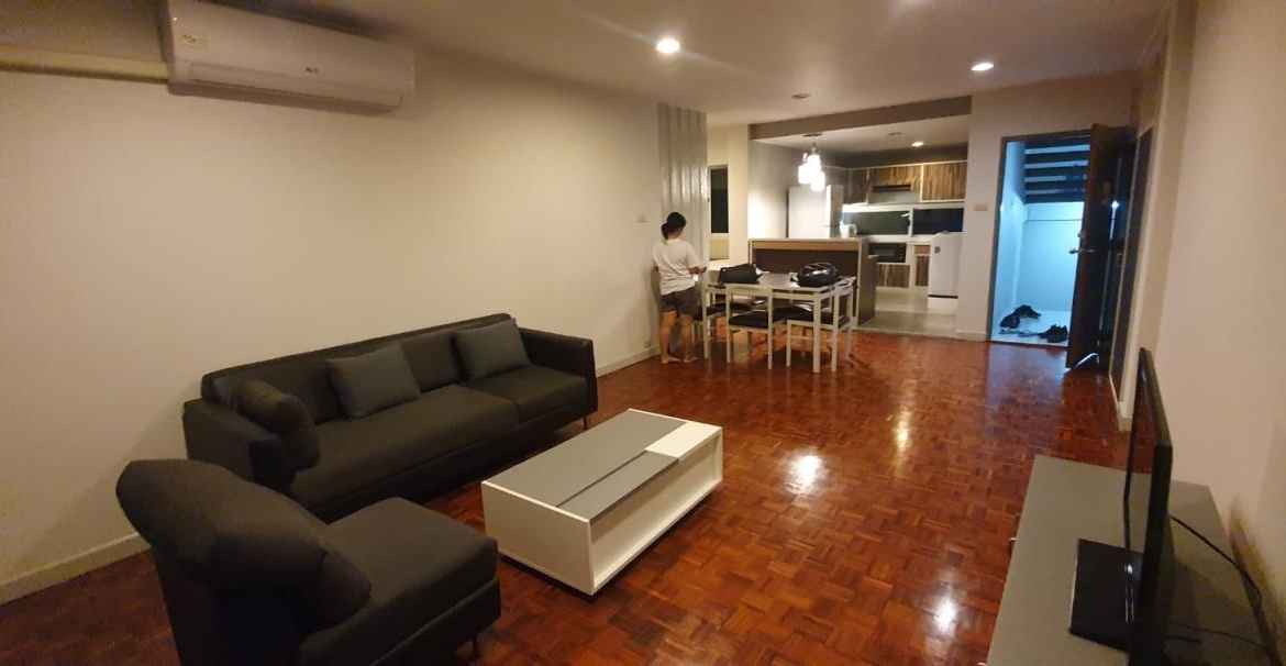 2 Bedrooms, 1 Bathroom 86sqm size Imperial Gardens For Rent