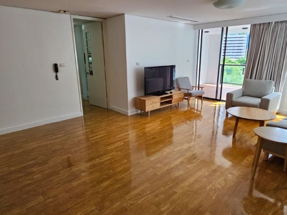 3 bedrooms, 1 Bathroom 150sqm Tipamas Suites For Rent