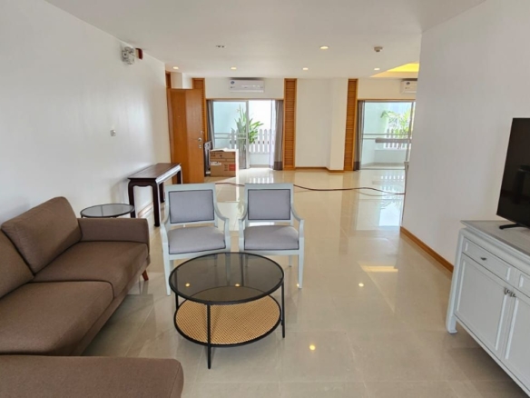 3 Bedrooms, 3 Bathrooms + Maid Quarter 9th Floor 250sqm Esmeralda Apartments For Rent