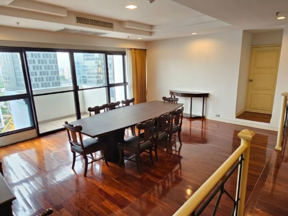 3 Bedrooms, 1 Bathroom, 295 sqm Shanti Sadan For Rent