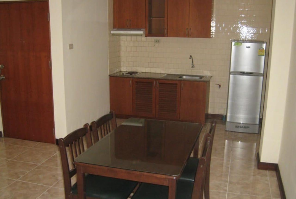 2 bedrooms, 2 bathrooms 100sqm size Lin Court For Rent
