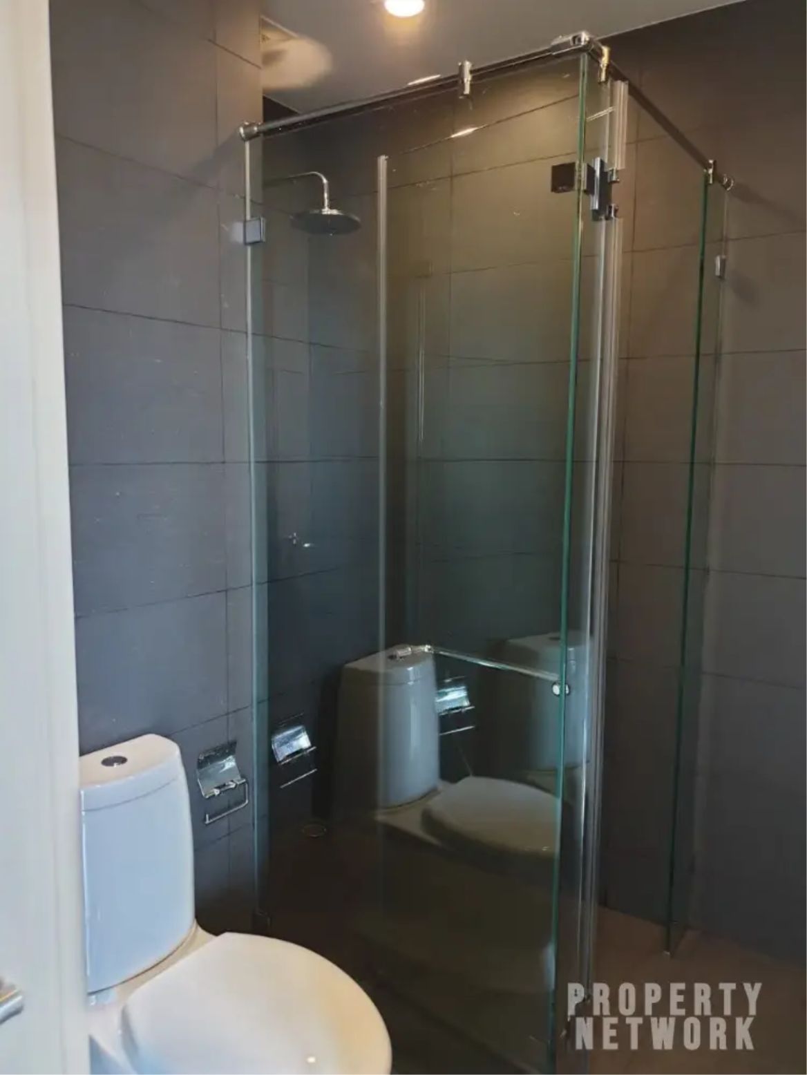 2 Bedrooms 2 Bathrooms Size 81sqm. Noble Ploenchit for Rent