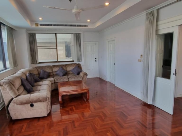 3 bedrooms 3 bathrooms ruamsuk condo for rent