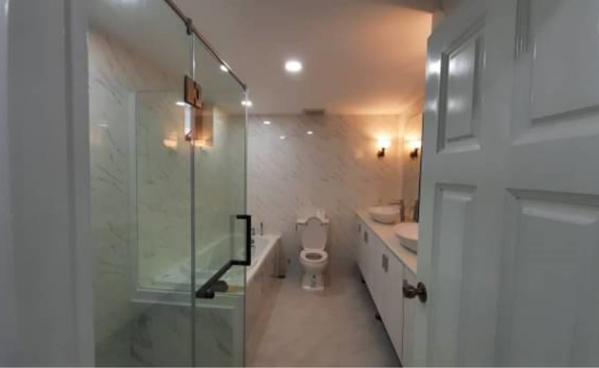 3 bedrooms 4 bathrooms ruamsuk condominium for rent