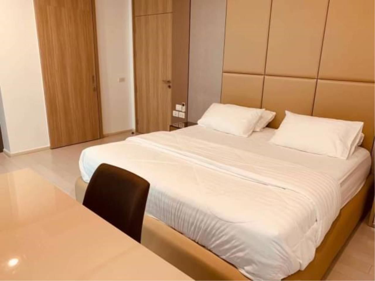 2 Bedrooms 2 Bathrooms Size 100sqm. Noble Ploenchit for Rent