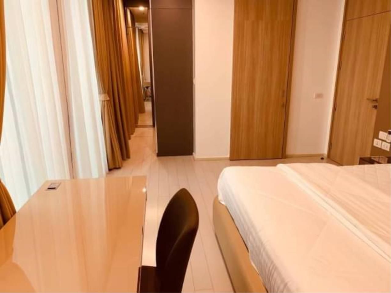 2 Bedrooms 2 Bathrooms Size 100sqm. Noble Ploenchit for Rent
