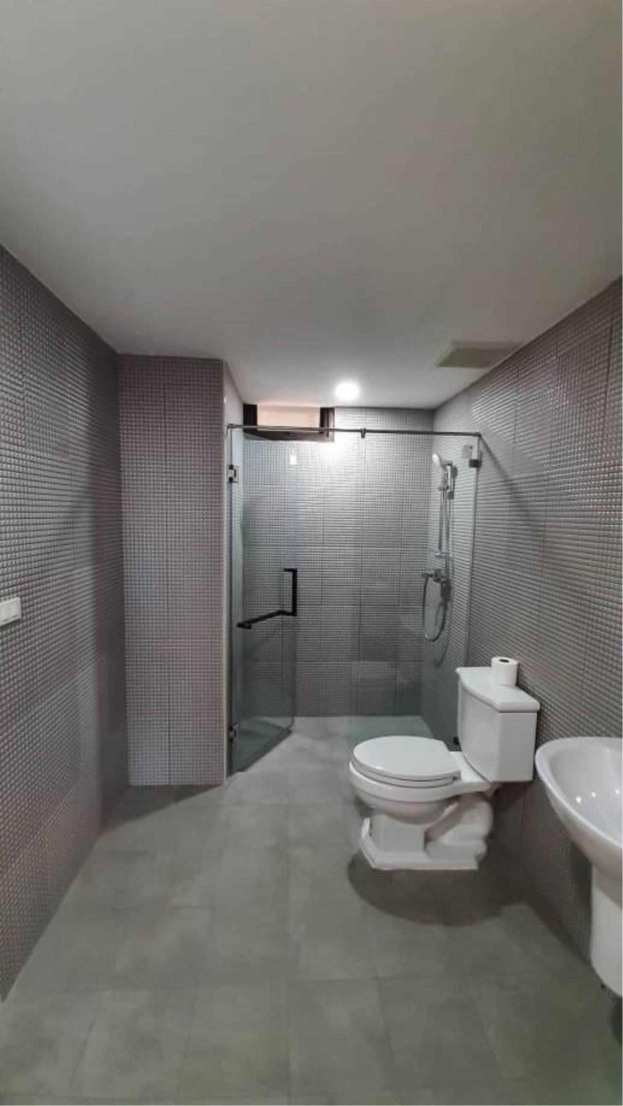3 bedrooms 4 bathrooms ruamsuk condominium for rent