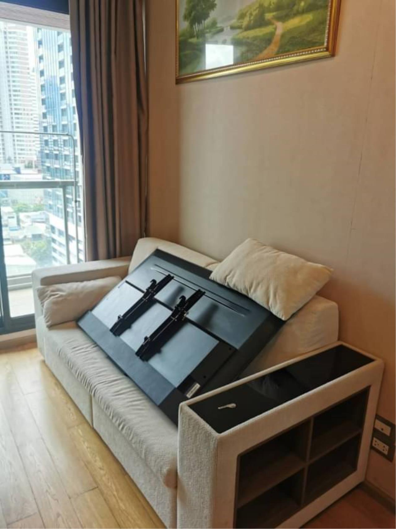 2 Bedrooms, 2 Bathrooms Size 66sqm The Address Sathorn For Rent 40,000 THB for Sale 12.5 MB