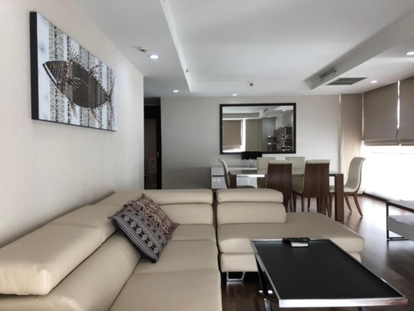 2 bedrooms 2 bathrooms the rajdamri serviced residence for rent