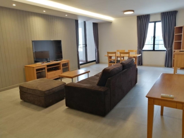 2 bedrooms at lily house phrom phong for rent