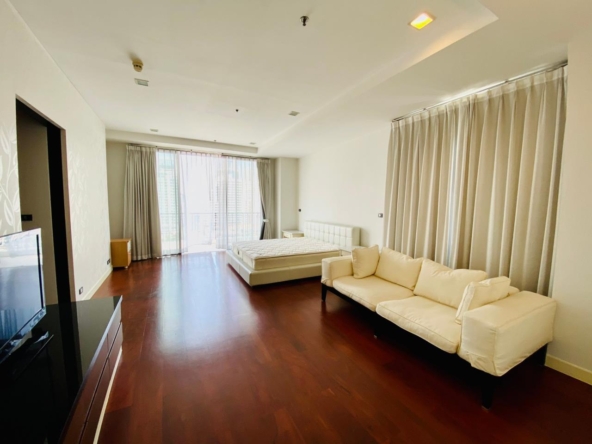 2 bedrooms 3 bathrooms at prime mansion for rent