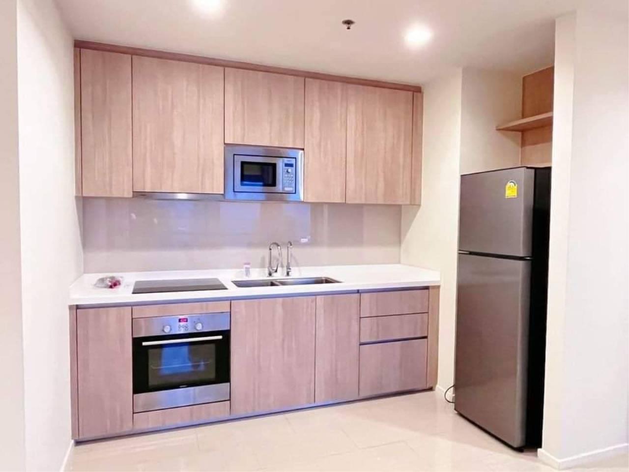 2 bedrooms 2 bathrooms circle living prototype for rent
