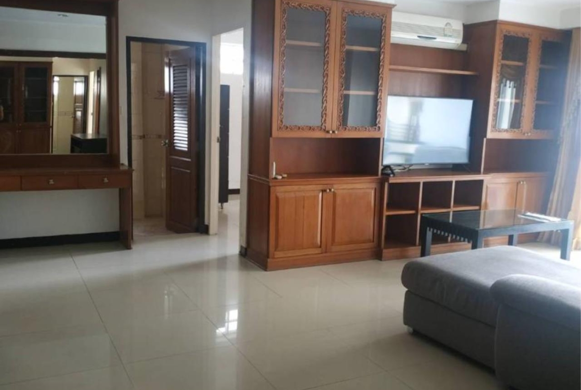 4 bedrooms 2 bathrooms waterford rama 4 for rent