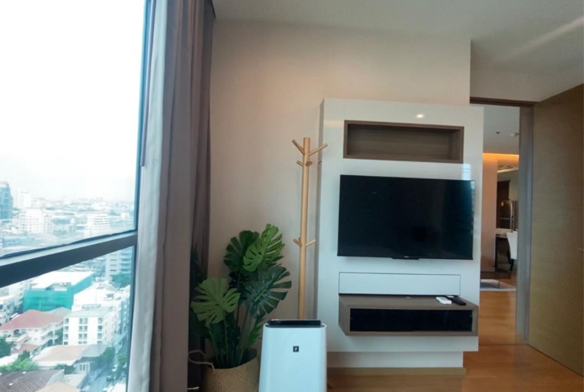 2 Bedrooms, 2 Bathrooms 85sqm The Address Sathorn for Rent